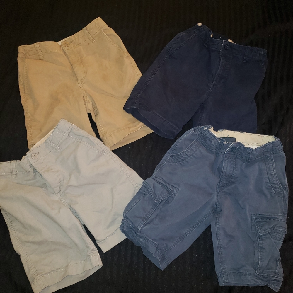 4 Pair of Gap Kids shorts